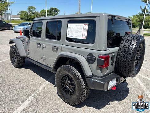 Used 2022 Jeep Wrangler Unlimited Rubicon w/ LED Lighting Group AWD/4WD image 19