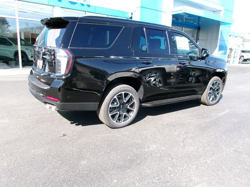 New 2026 Chevrolet Tahoe RST image 3