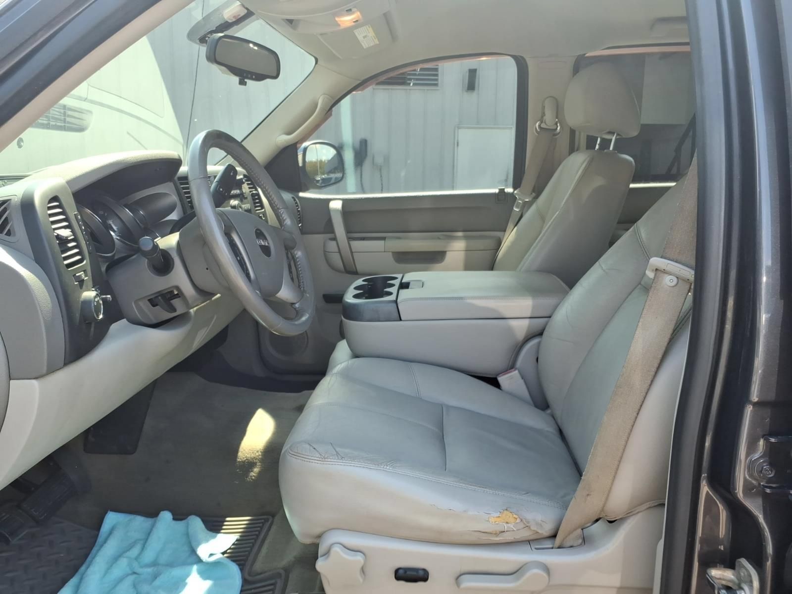 Used 2011 GMC Sierra 1500 SLE w/ Power Tech Package AWD/4WD image 8
