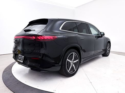 Used 2023 Mercedes-Benz EQS 580 4MATIC SUV image 18