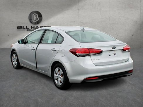 Used 2018 Kia Forte LX w/ LX Popular Package image 6