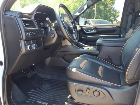 Used 2023 GMC Yukon AT4 AWD/4WD image 13