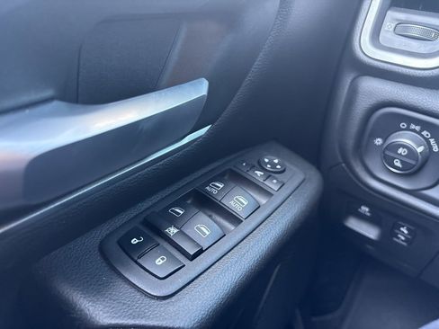 Used 2023 RAM 1500 Big Horn image 24