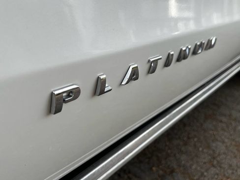 Used 2020 Ford Expedition Platinum AWD/4WD image 21
