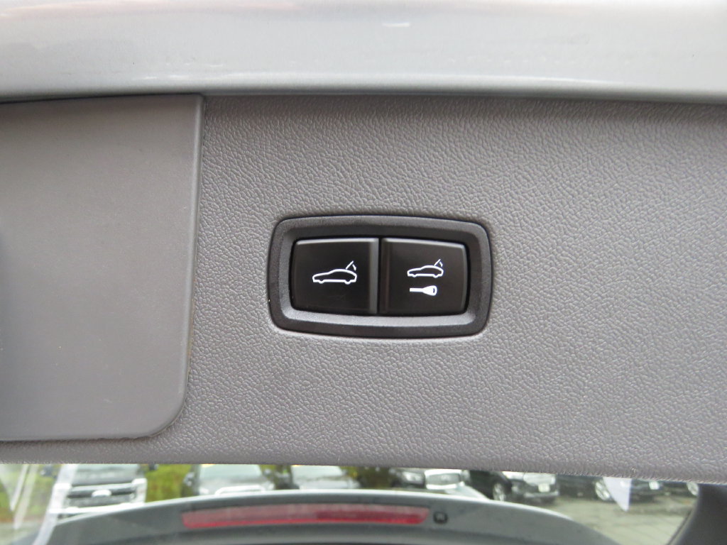 Used 2019 Porsche Cayenne S AWD/4WD image 18