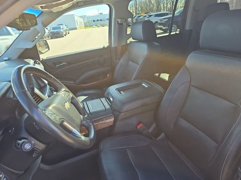 Used 2017 Chevrolet Suburban Premier image 18