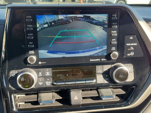 Used 2022 Toyota Highlander Bronze Edition image 30