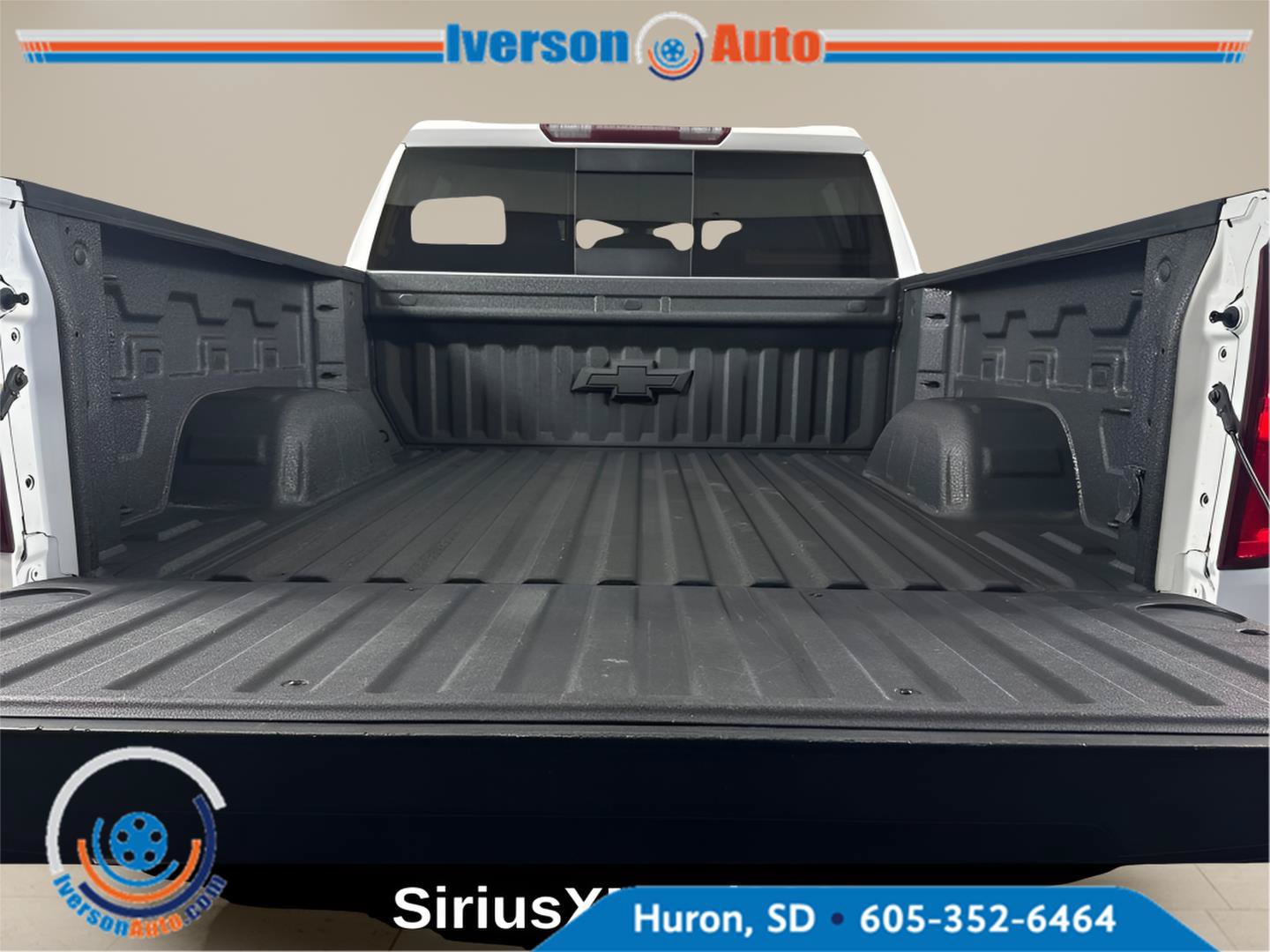 Used 2020 Chevrolet Silverado 1500 RST w/ Rally Edition AWD/4WD image 11