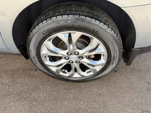 Used 2018 Buick Enclave Avenir w/ Avenir Technology Package AWD/4WD image 47