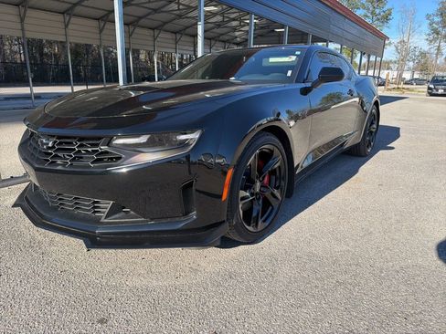 Used 2022 Chevrolet Camaro LT image 1