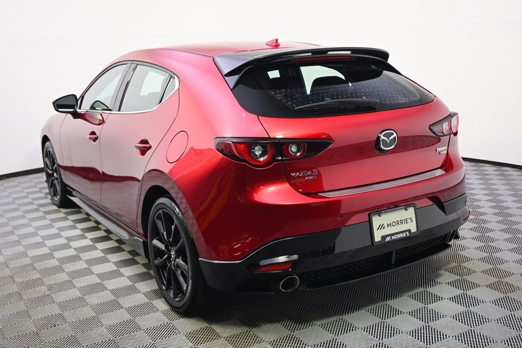 Used 2025 MAZDA MAZDA3 Hatchback w/ Appearance Package AWD/4WD image 4