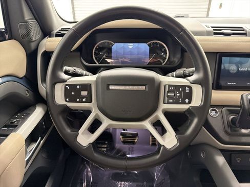 Used 2023 Land Rover Defender 110 X-Dynamic SE AWD/4WD image 18