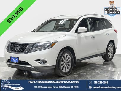 Used 2015 Nissan Pathfinder SV