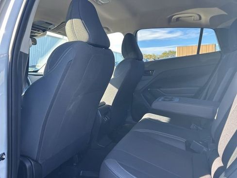 Used 2025 Subaru Crosstrek 2.0i Premium image 11