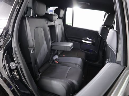 Certified 2025 Mercedes-Benz GLB 250 4MATIC image 41