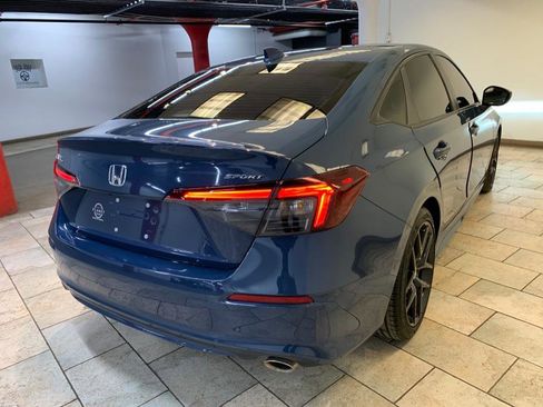 Used 2025 Honda Civic Sport image 8