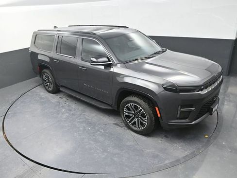 New 2026 Jeep Grand Wagoneer L 4WD image 11