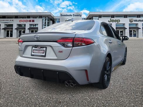 Used 2024 Toyota Corolla SE image 8