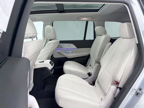 Certified 2024 Mercedes-Benz GLS 450 4MATIC image 17
