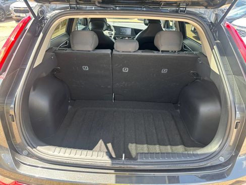 Used 2026 Kia Niro LX FWD image 28