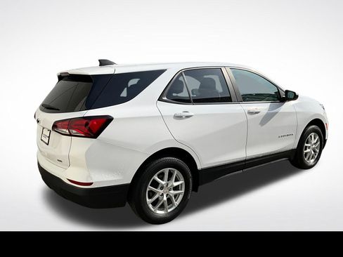 Used 2023 Chevrolet Equinox LS w/ LS Convenience Package AWD/4WD image 20