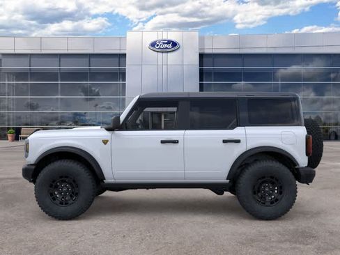 New 2026 Ford Bronco Badlands AWD/4WD image 3