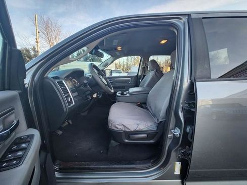 Used 2013 RAM 1500 Classic SLT w/ Premium Display Pkg image 10