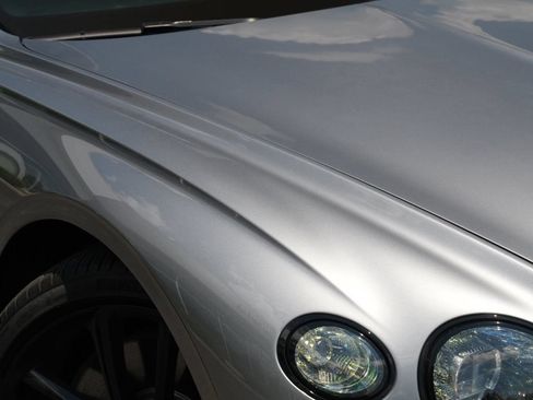 Used 2021 Bentley Continental GT AWD/4WD image 36