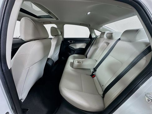 Certified 2024 Honda Civic EX image 17
