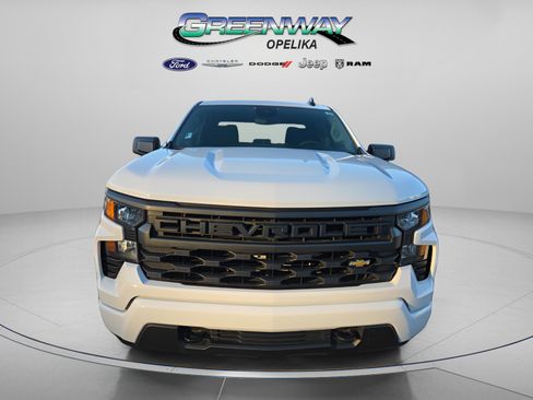 Used 2024 Chevrolet Silverado 1500 Custom image 2
