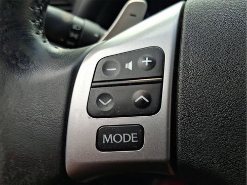 Used 2013 Lexus IS 250C RWD image 19
