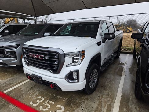 Used 2020 GMC Sierra 1500 AT4 w/ AT4 Premium Package image 2