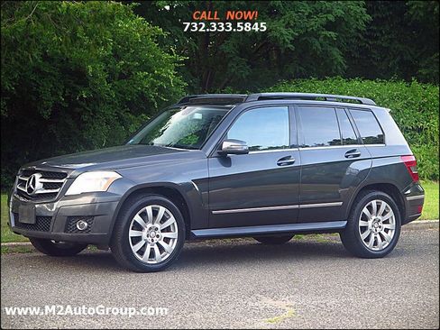 Used 2010 Mercedes-Benz GLK 350 4MATIC image 1