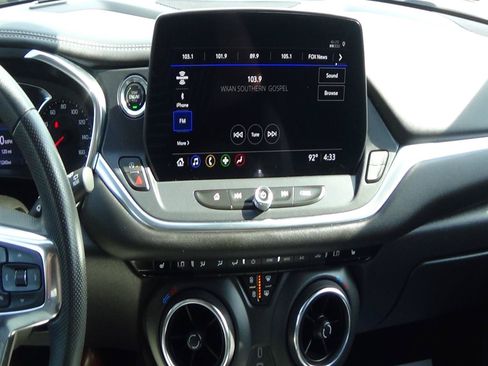 Used 2025 Chevrolet Blazer LT FWD image 22