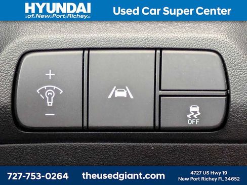 Used 2022 Hyundai Elantra Limited w/ Cargo Package FWD image 28