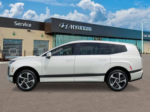 New 2026 Hyundai Ioniq 9 Calligraphy AWD/4WD image 3