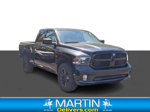 Used 2015 RAM 1500 Express w/ Black Ram 1500 Express Group AWD/4WD image 1