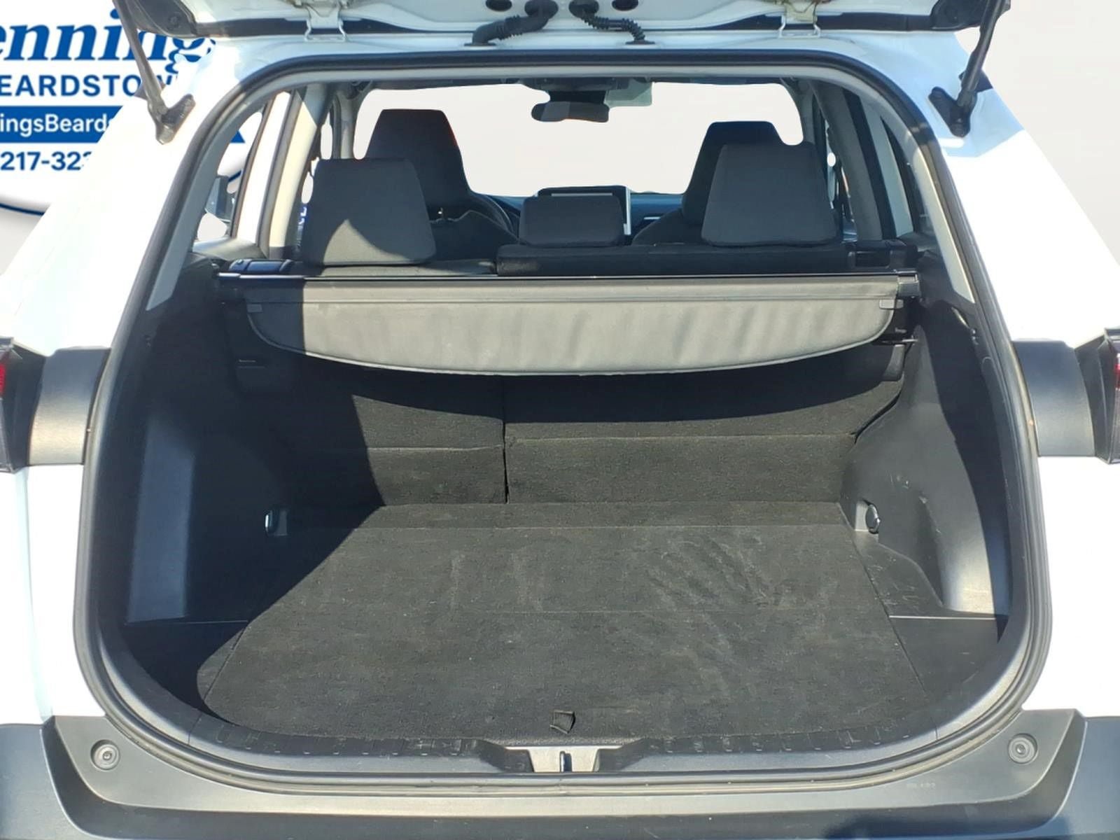 Used 2024 Toyota RAV4 XLE FWD image 23
