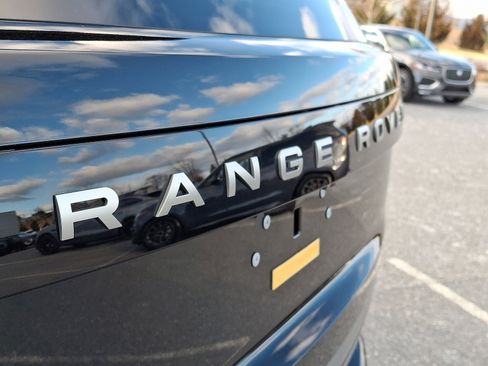 New 2026 Land Rover Range Rover Long Wheelbase SE image 22