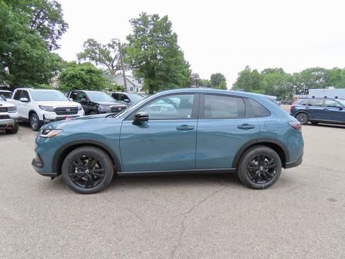 New 2026 Honda HR-V Sport image 3
