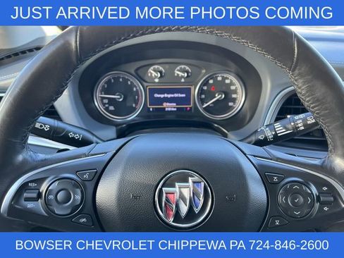 Used 2020 Buick Enclave Essence image 13