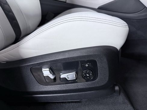 Used 2022 BMW X5 M w/ Competition Package 2 image 29