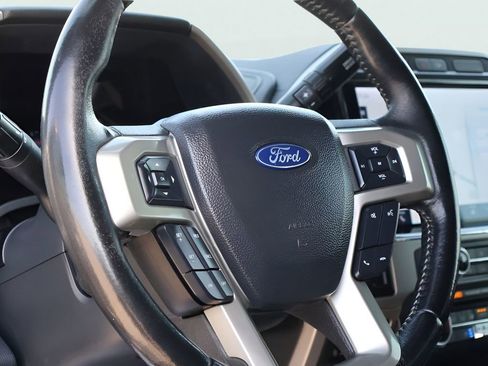Used 2022 Ford F250 Lariat w/ Lariat Ultimate Package AWD/4WD image 23