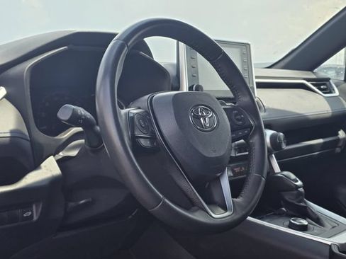 Used 2021 Toyota RAV4 XSE AWD/4WD image 24