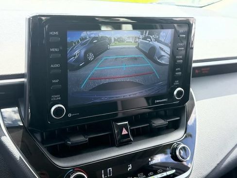 Certified 2022 Toyota Corolla LE FWD image 23