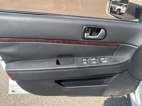 Used 2012 Mitsubishi Galant SE image 14