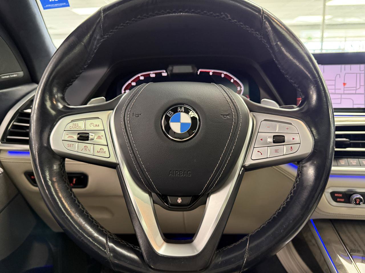 Used 2019 BMW X7 xDrive50i w/ Executive Package AWD/4WD image 16