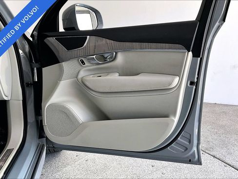 Used 2024 Volvo XC90 T8 Plus w/ Protection Package Premier AWD/4WD image 23