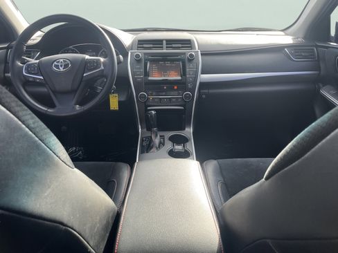 Used 2015 Toyota Camry XSE image 33