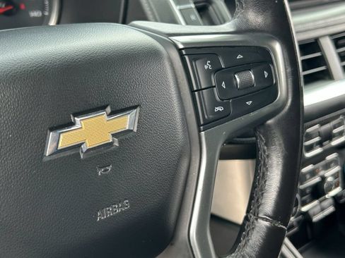 Used 2021 Chevrolet Suburban LT RWD image 28